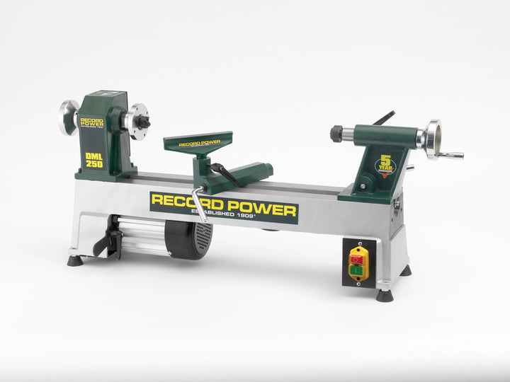 Torno DML250 — vista principal